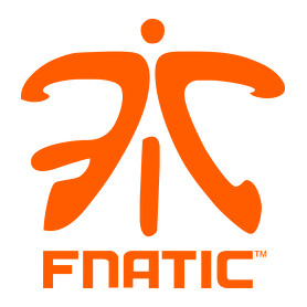 Fnatic logo-Férfi kapucnis pulóver